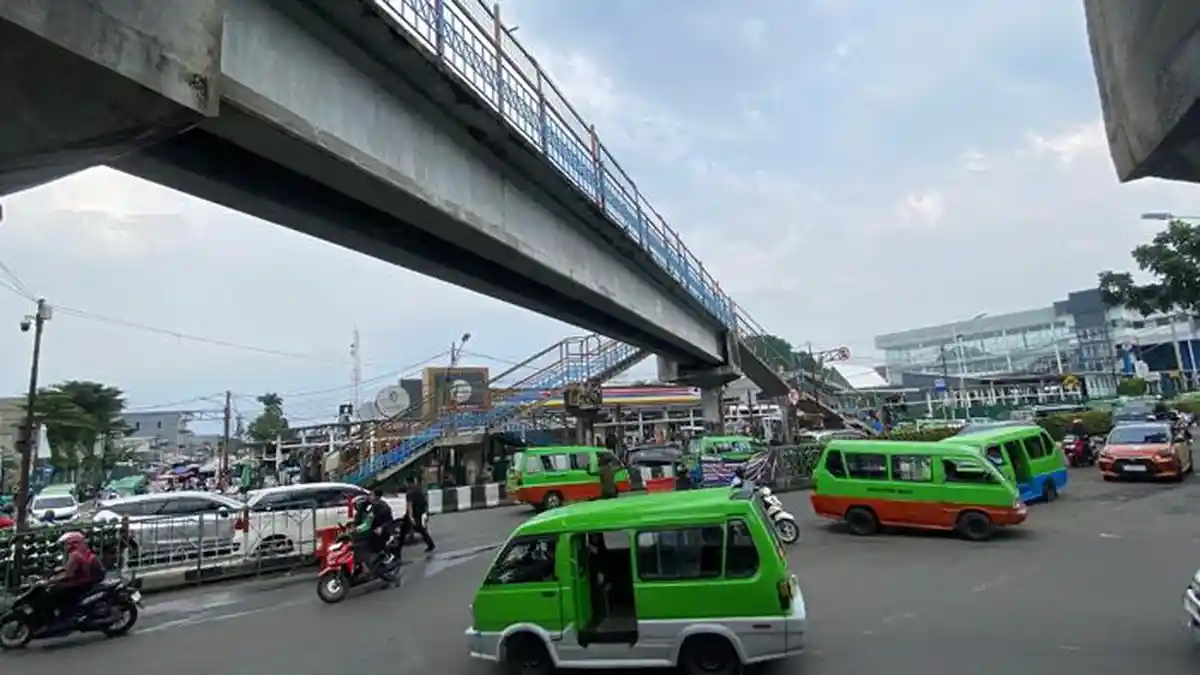Putaran Arah Jadi Simpul Macet di Jalan Kapten Muslihat Kota Bogor, Warga Minta Segera Ditutup
