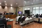 Breaking_News_4_Saksi_Kembali_Dihadirkan_di_Sidang_Korupsi_Modus_Pemerasan_Japrem_Abdul_Wahid_Dkk.jpg