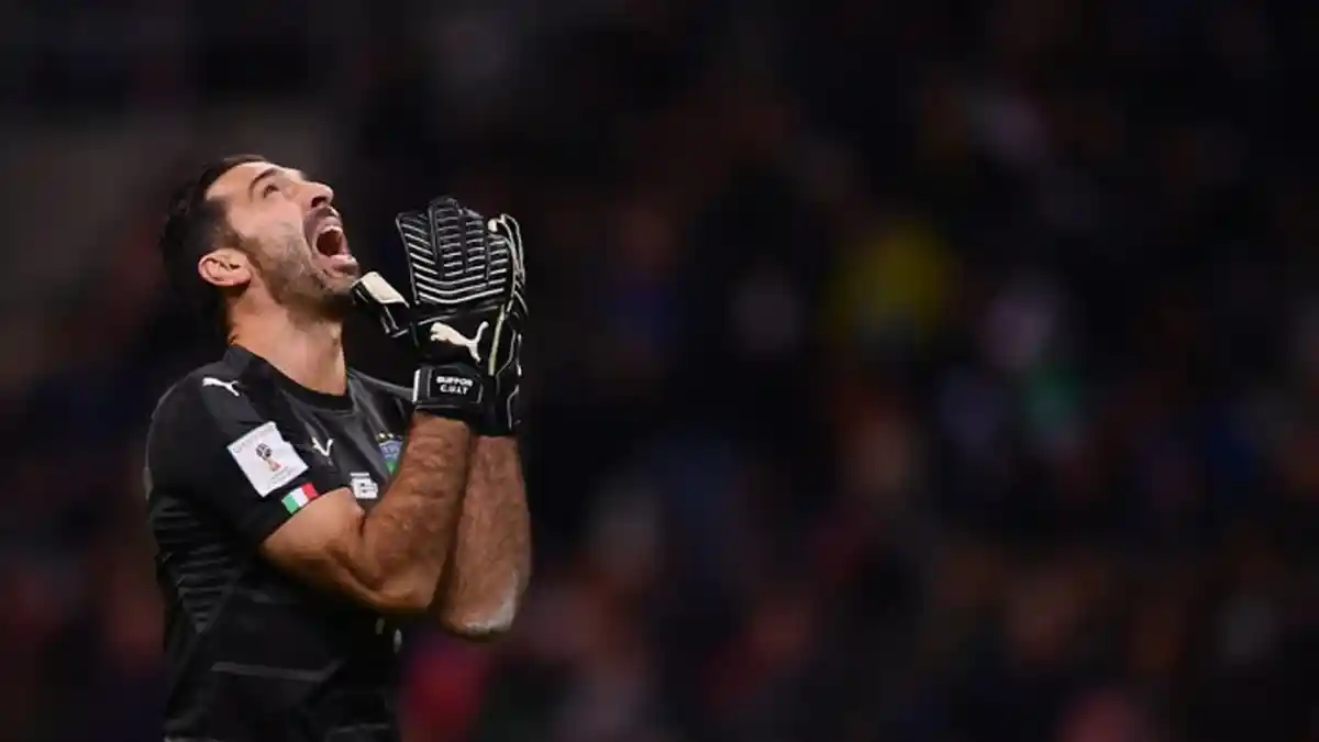 Gianluigi Buffon Hengkang, Pemain Ini pun Warisi Ban Kapten Juventus