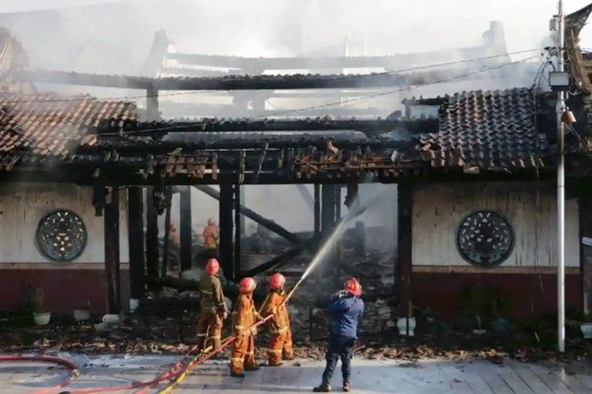 Cerita Perjuangan Saksi Mata yang Coba Selamatkan Korban dari Si Jago Merah di Klenteng Kong Tik Soe