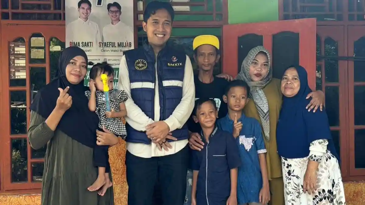 Calon Bupati Tegal Bima Eka Sakti Menginap di Rumah Teman Masa Kecil, Kenang Hal Ini 