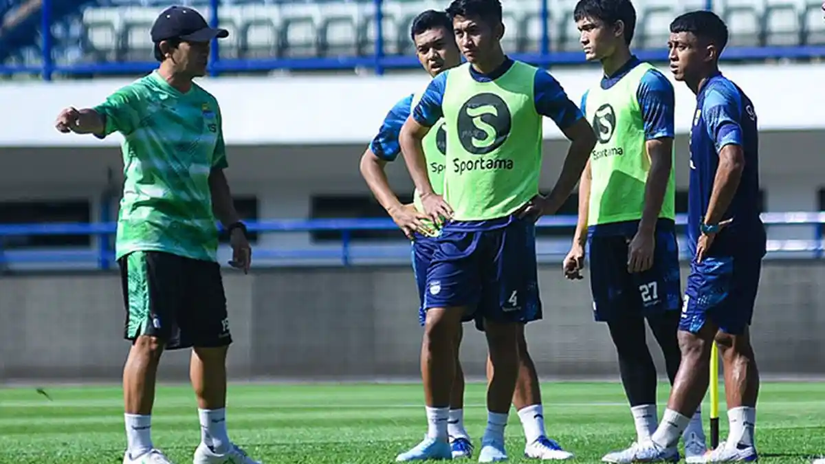 PSM Makassar vs Persib Bandung: Yaya Sunarya Boyong 22 Pemain ke Makassar, Alberto Rodriguez Masuk