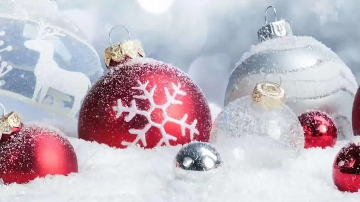 Chord Gitar dan Lirik Lagu Natal Rockin Around The Christmas Tree - Brenda Lee