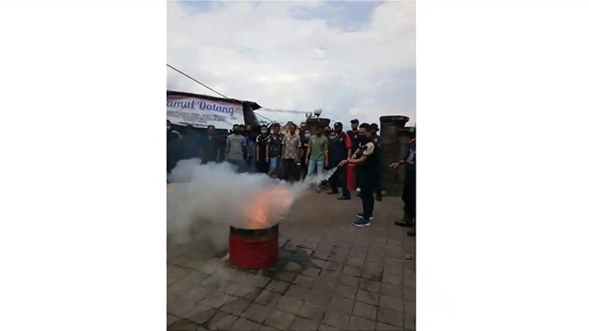 Belum Semua Kantor Desa dan Kelurahan di Buleleng Miliki Alat Pemadam Api Ringan