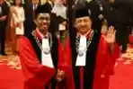 presiden-jokowi-lantik-dua-hakim-mk_20200107_193953.jpg