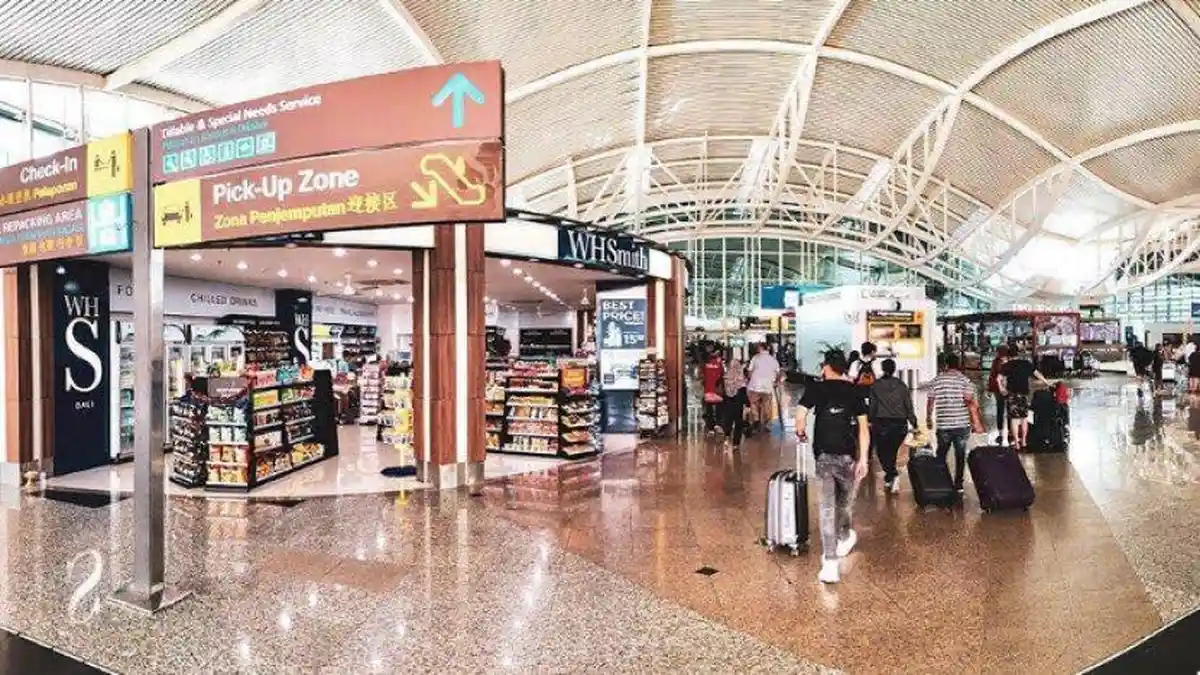 Traveler Wajib Tahu, Ini 5 Barang yang Sebaiknya Tidak Dibeli di Bandara