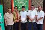 Muhaimin-Iskandar-serahkan-SK-Usungan-PKB000.jpg