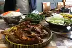 Kuliner-legendaris-dari-olahan-daging-ayam-yang-menjadi-andalan-masyarakat-Blora.jpg