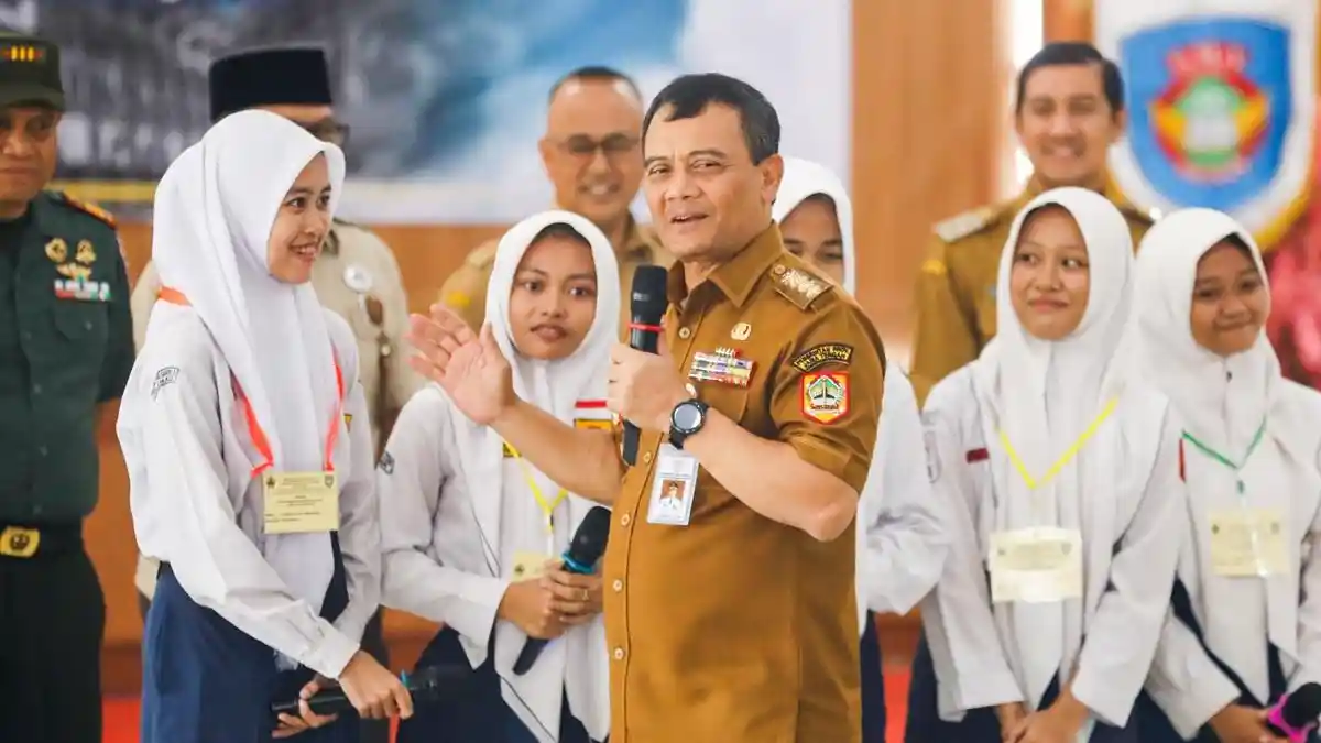 Gubernur Ahmad Luthfi Melarang Kekerasan dan Bullying Selama MPLS