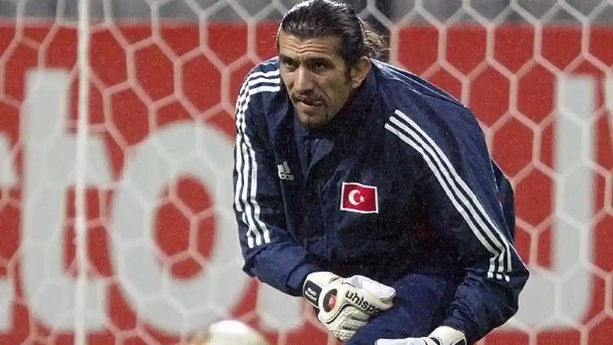 Mantan Kiper Barcelona Positif Terjangkit Corona, Sang Istri Minta Masyarakat Tak Remehkan Virus Ini