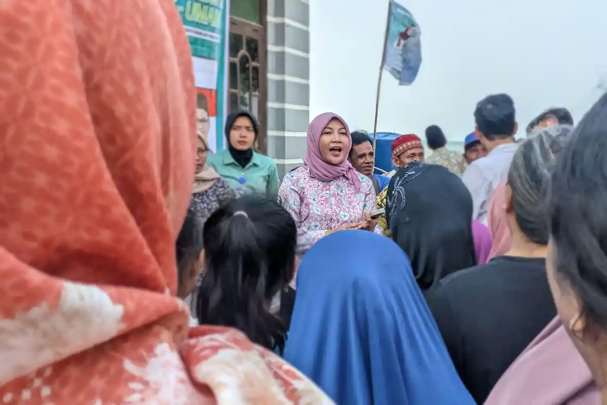 Kunjungi Kampung Nelayan di Rembang, Mbak Vivit Jaring Aspirasi Nelayan