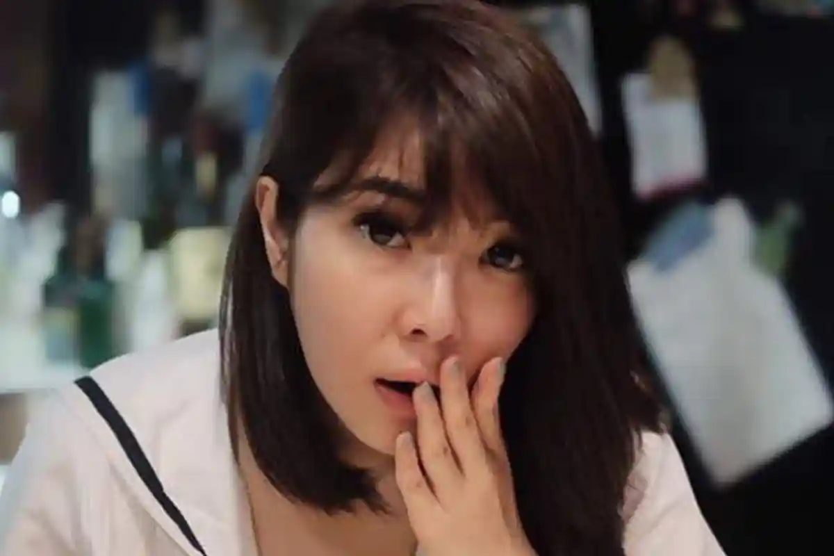 Gisella Tuai Kritik karena Unggah Foto Super Hot, Netizen : Ya Allah Beraninya Post Kayak Gitu