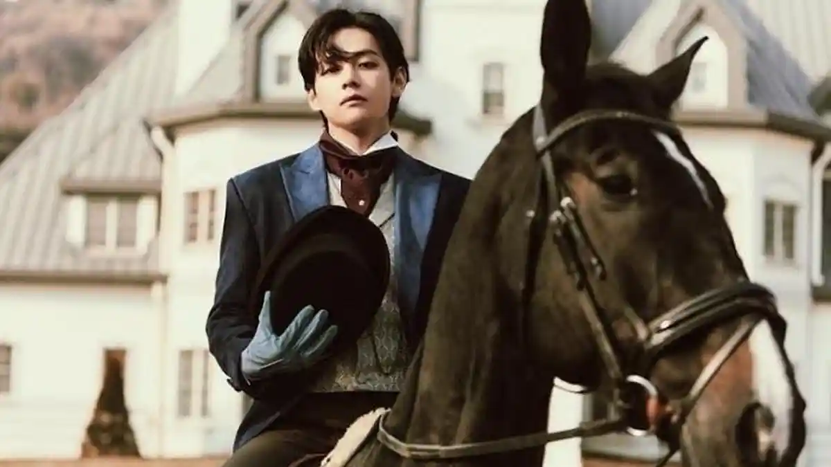 V BTS Dikabarkan Jadi Model Video Klip dari Lagu Terbaru NewJeans