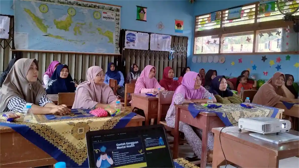 Dosen UNP Gelar Pengabdian Kemitraan Multidisiplin Tingkatkan Kesehatan Mental Masyarakat di Solsel - tim-dosen-UNP-di-Solok-Selatan-1282025.jpg