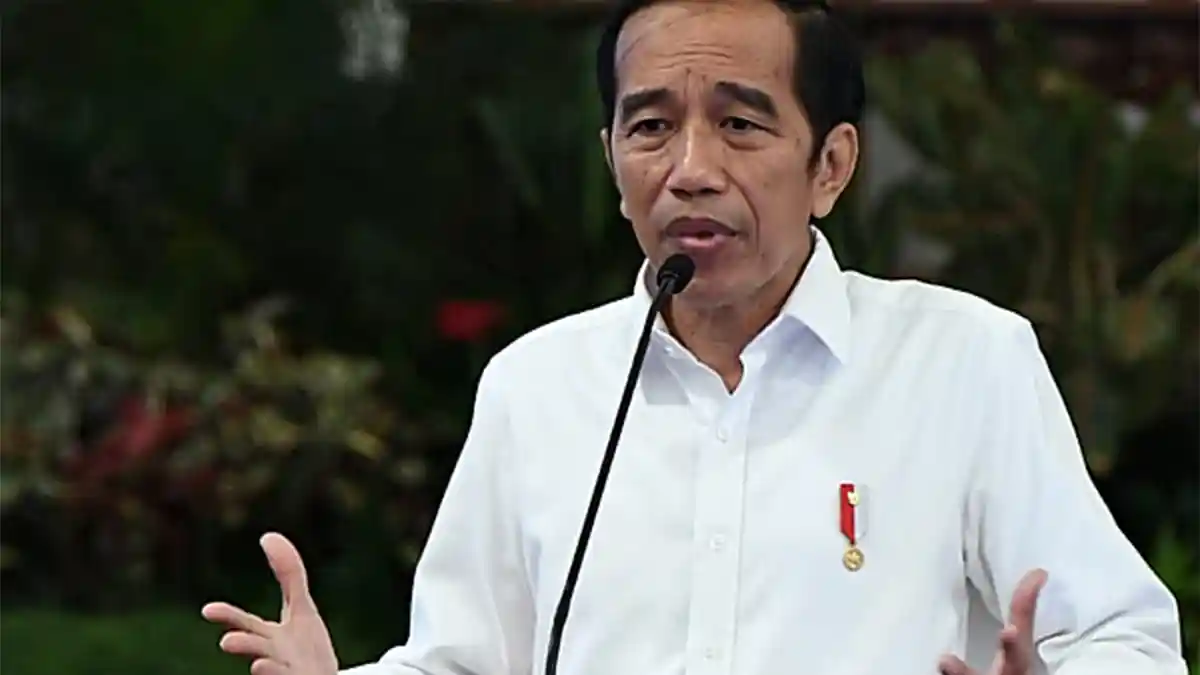 Jokowi Ingatkan Kepala Daerah: Jangan Langsung Ujug-ujug Putuskan Masuk New Normal, Hati-hati