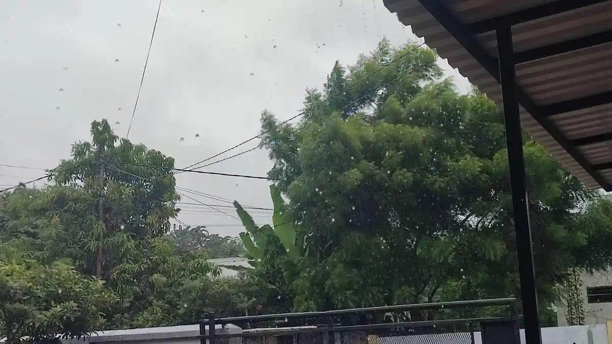 BMKG Ingatkan Warga Hari Ini Waspada Potensi Hujan Lebat Disertai Petir di Manggarai NTT
