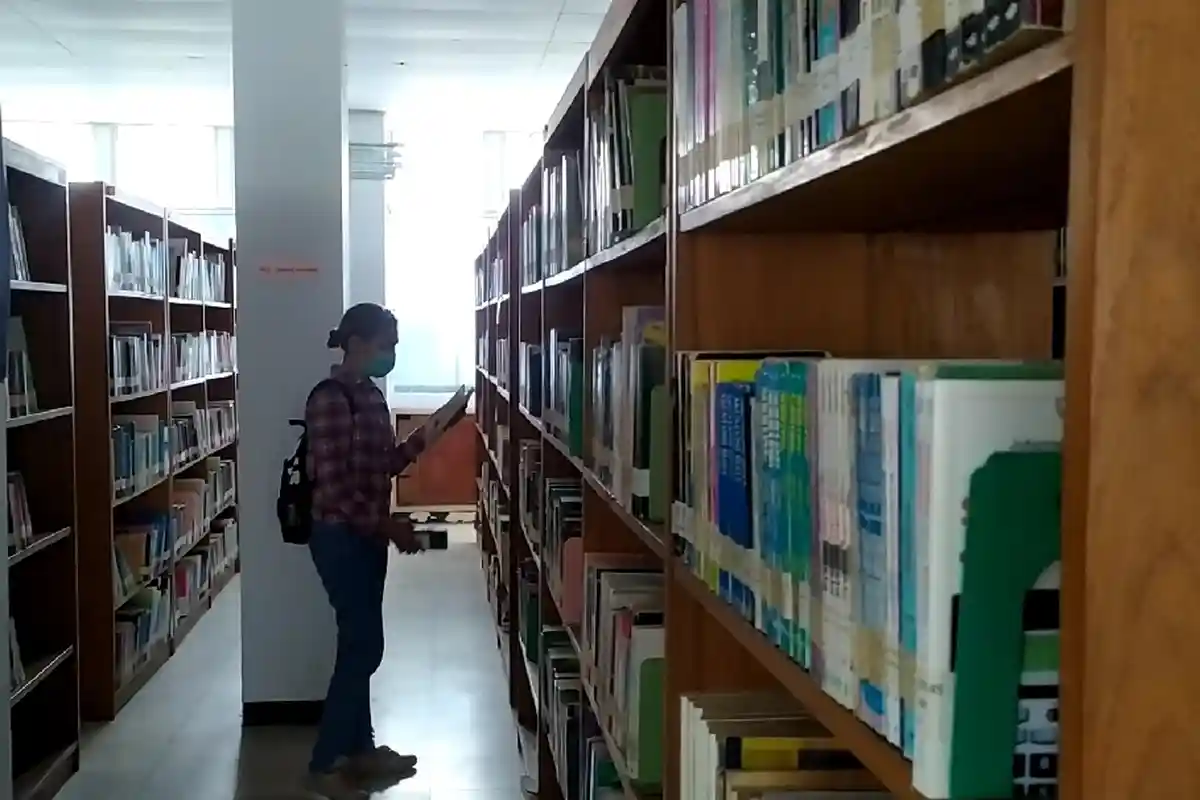 Pengunjung Perpustakaan Maluku Dibatasi, Pembaca Bisa Akses Buku Melalui Aplikasi iMaluku