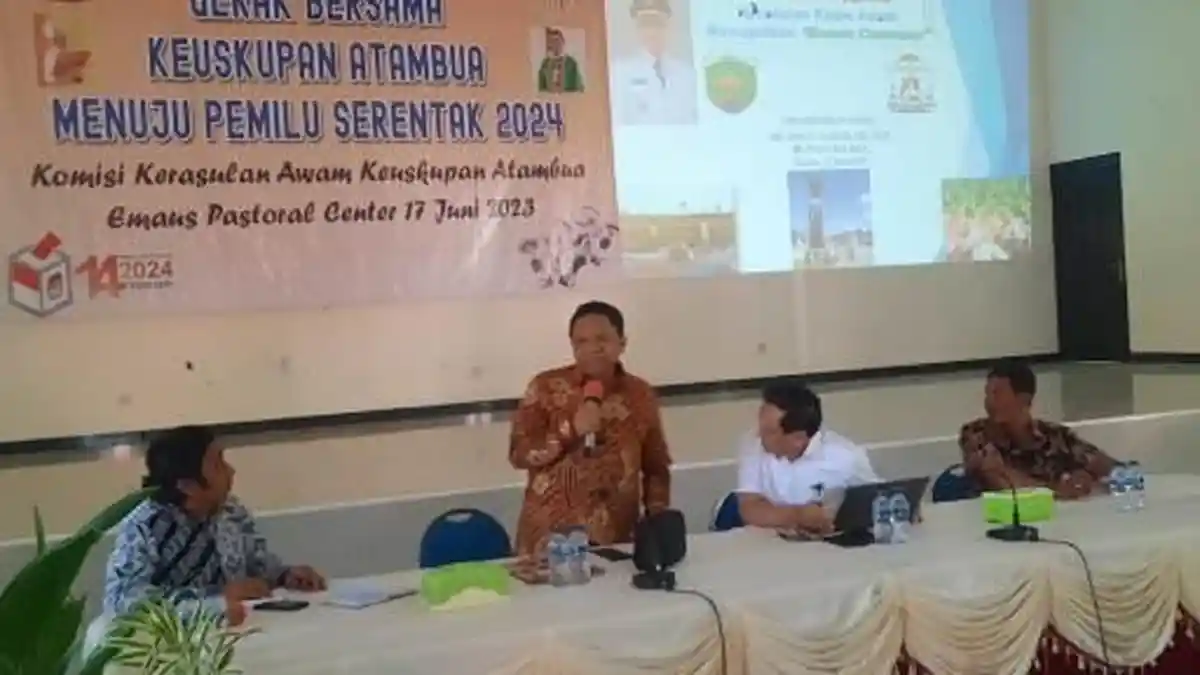 Bupati Simon Nahak Bicara Keterlibatan Awam Katolik Dalam Politik Praktis 