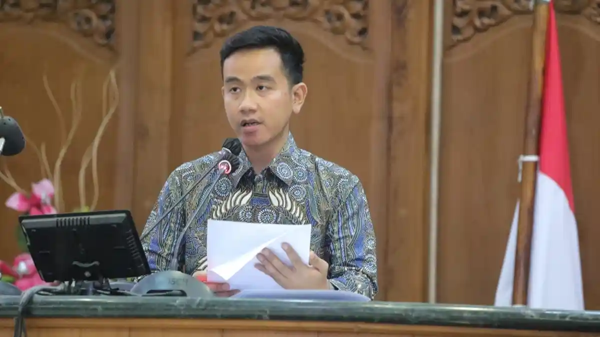 Gibran Butuh Waktu Dua Hari untuk Tentukan UMK Surakarta