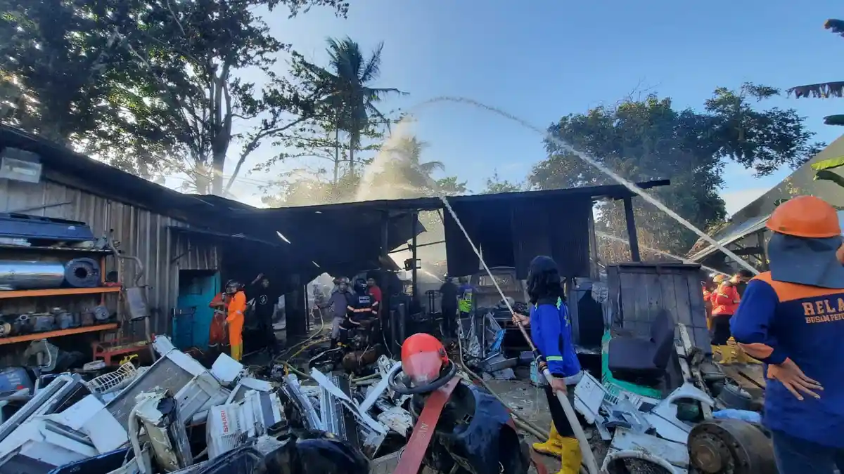 Kebakaran Lagi di Samarinda, Bengkel dan Toko Sparepart Mobil di Ring Road II Ludes