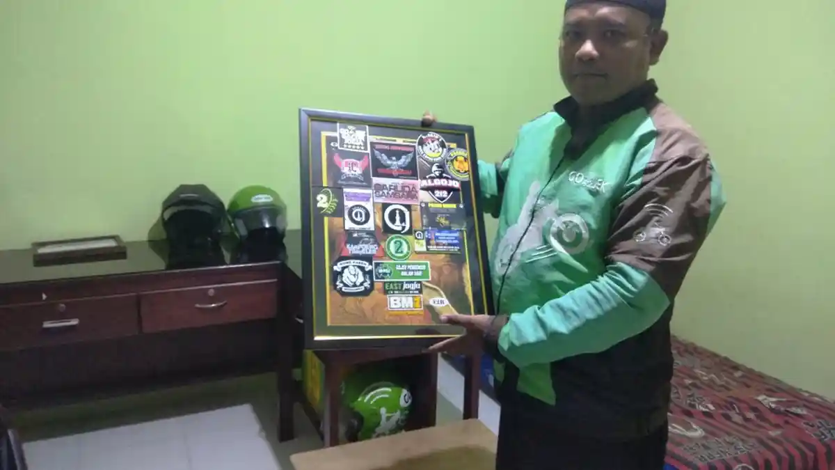 Kisah Inspirasi Kusnandar, Driver Gojek yang Gemar Berbagi dan Peduli Orang Sakit