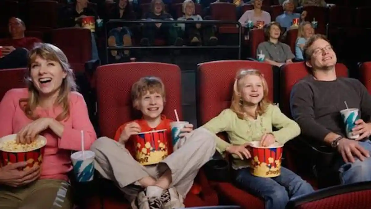 Ajak Anak Nonton Bioskop Pertama Kali, Ini 5 Panduannya