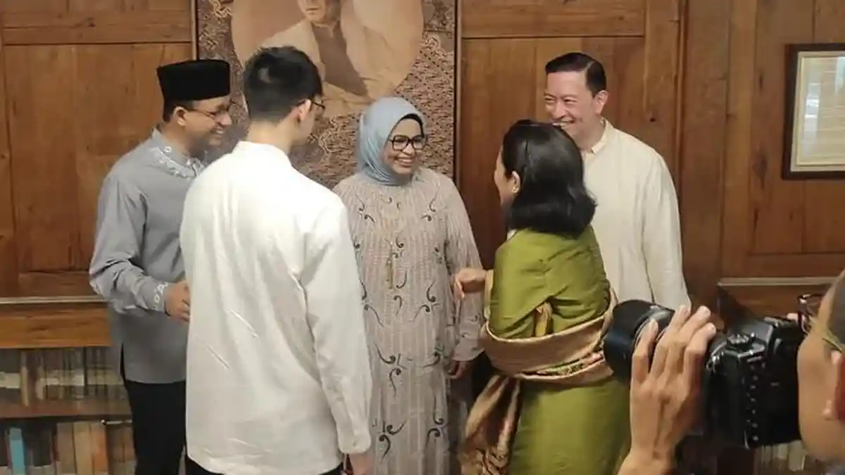 Tom Lembong dan Charles Sitorus Jadi Tersangka Dugaan Korupsi Importasi Gula di Kemenda
