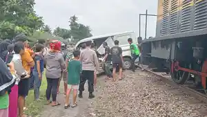 Kondisi-lokomotif-kereta-wisata.jpg