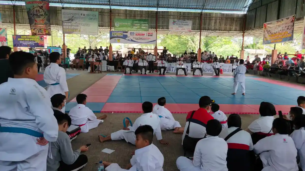 Sekda Singkawang Resmikan Open Tournament & Competition Karate 2021, Ini Katagorinya