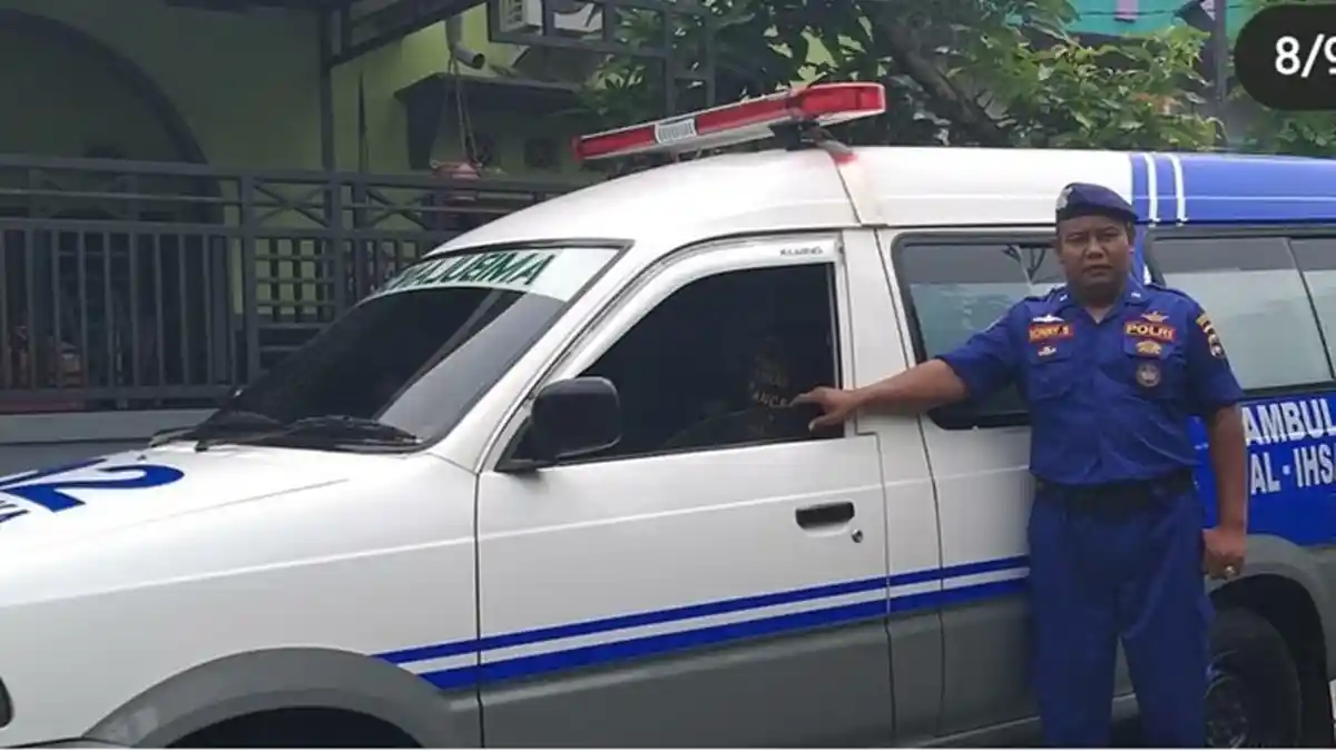 Aipda Ronny Setiadi Viral di Internet, Bikin Terobosan Ambulan Gratis untuk Warga