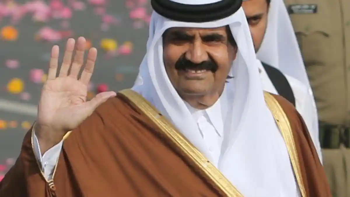 Patah Tulang, Pangeran Qatar Diantar Berobat ke Swiss dengan 9 Pesawat