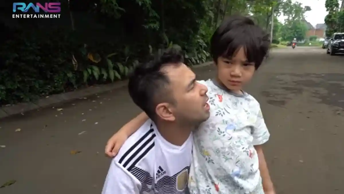 Dengar Jawaban Rafathar saat Dipaksa Syuting, Raffi Ahmad : Gue Sedih Banget !
