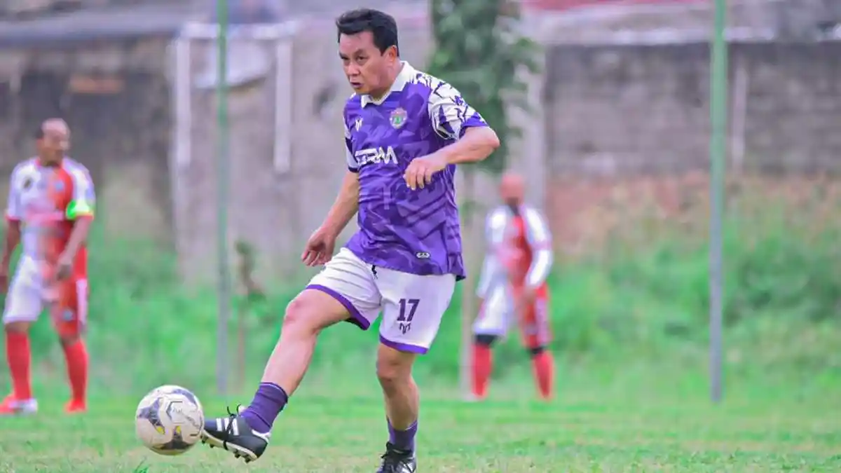 BREAKING NEWS: Unggul Hitung Cepat, Legenda Persita Maesyal Rasyid ...