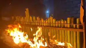 Potret-Warga-Bakar-Nasija-Sambut-Perayaan-Pengucapan-syukur-di-Minahasa-Sulawesi-Utara.jpg