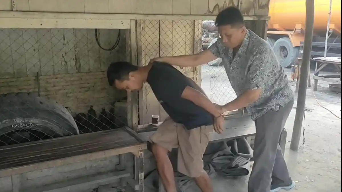 Tambal Ban Sambil Dagang Sabu, Pria di Batubara Diringkus Polisi