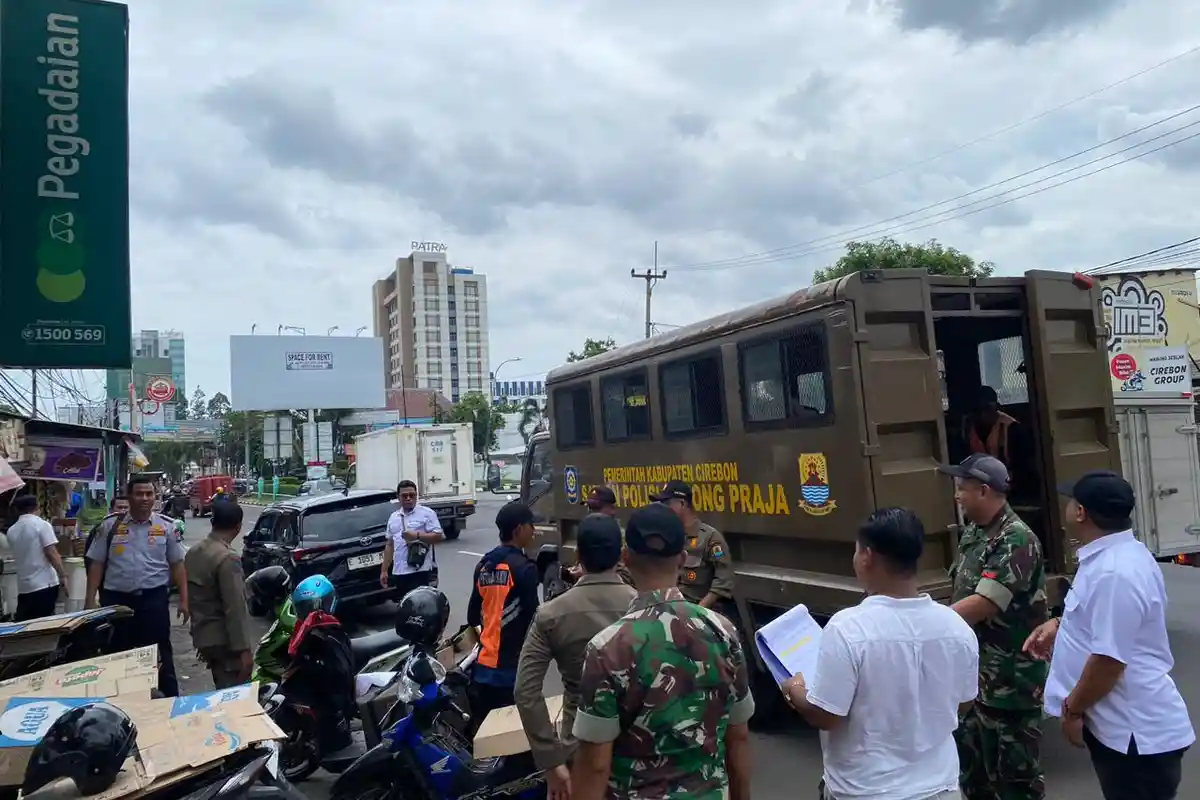 Disebut Jadi Biang Kemacetan di Jalur Pantura Cirebon, 35 Juru Parkir Liar Diamankan