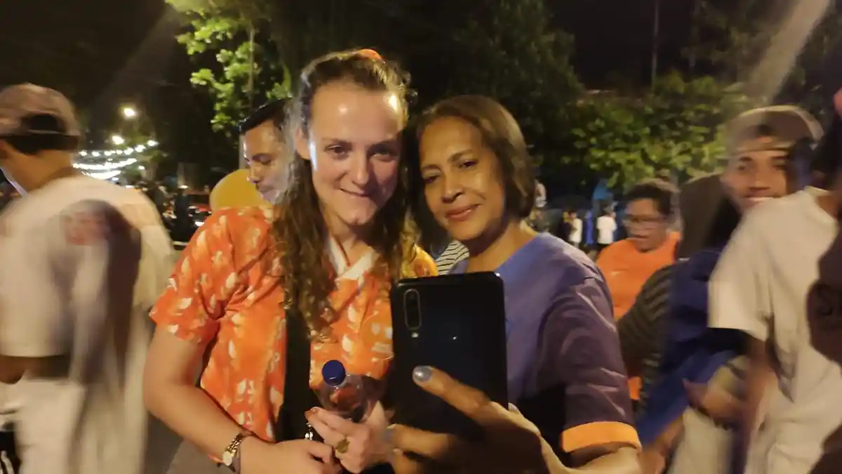 Ikut Konvoi di Ambon Hingga Diincar Emak Minta Selfie, Dijkstra; Saya Terkesima