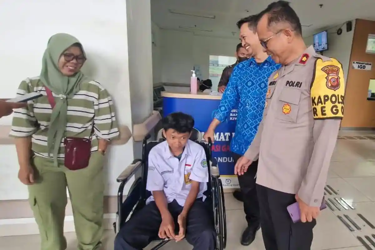 Satria Putra Menceritakan Detik-detik Ia dan 5 Temannya Tertimbun Reruntuhan Bangunan SMP 1 Pasundan