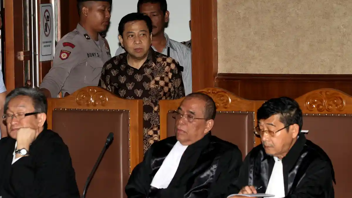 Pertimbangan Lengkap Hakim Tolak Seluruh Eksepsi Setya Novanto