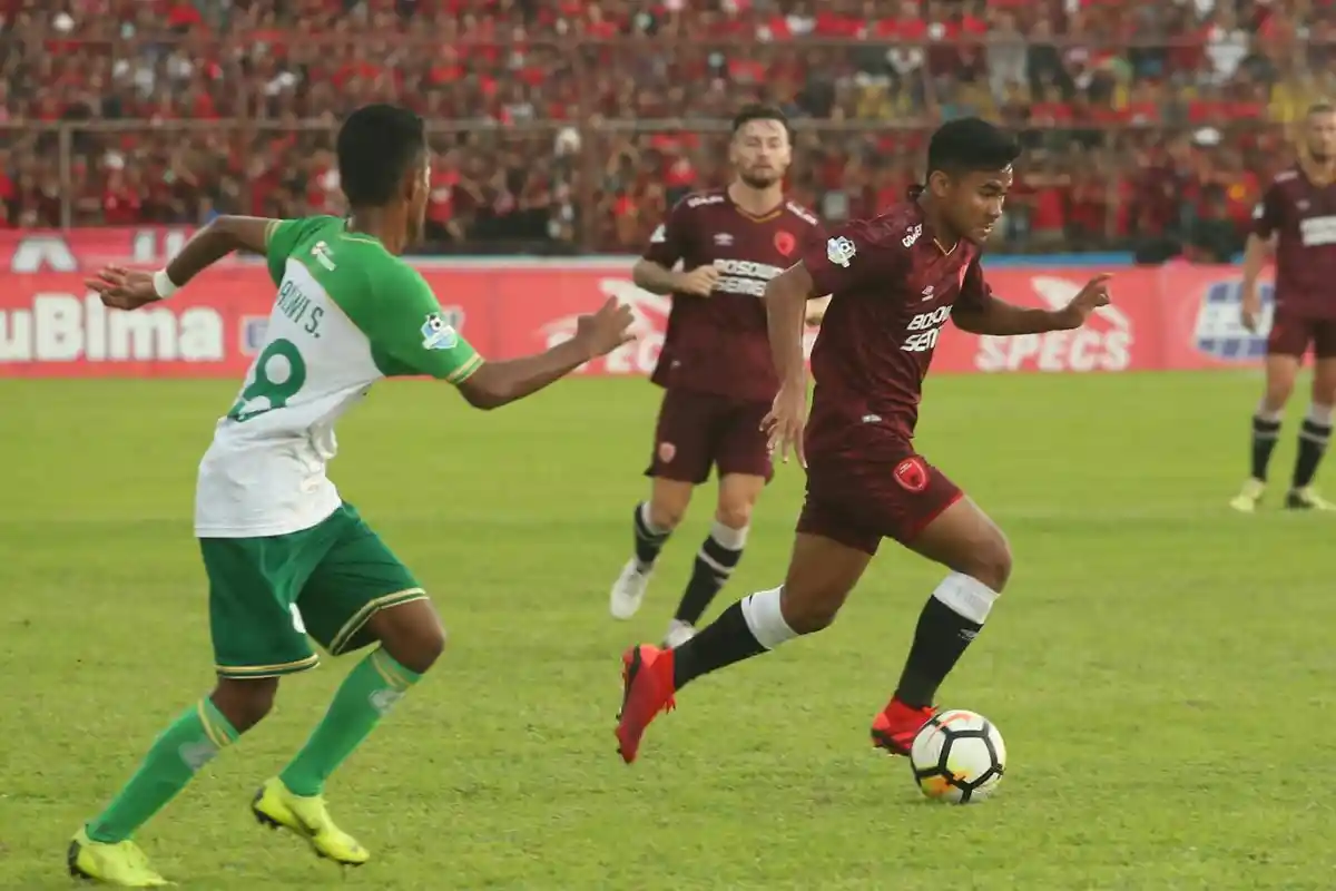 PSM Makassar Vs PSMS Medan - Klok Cetak Gol Lagi, Skor 3-0