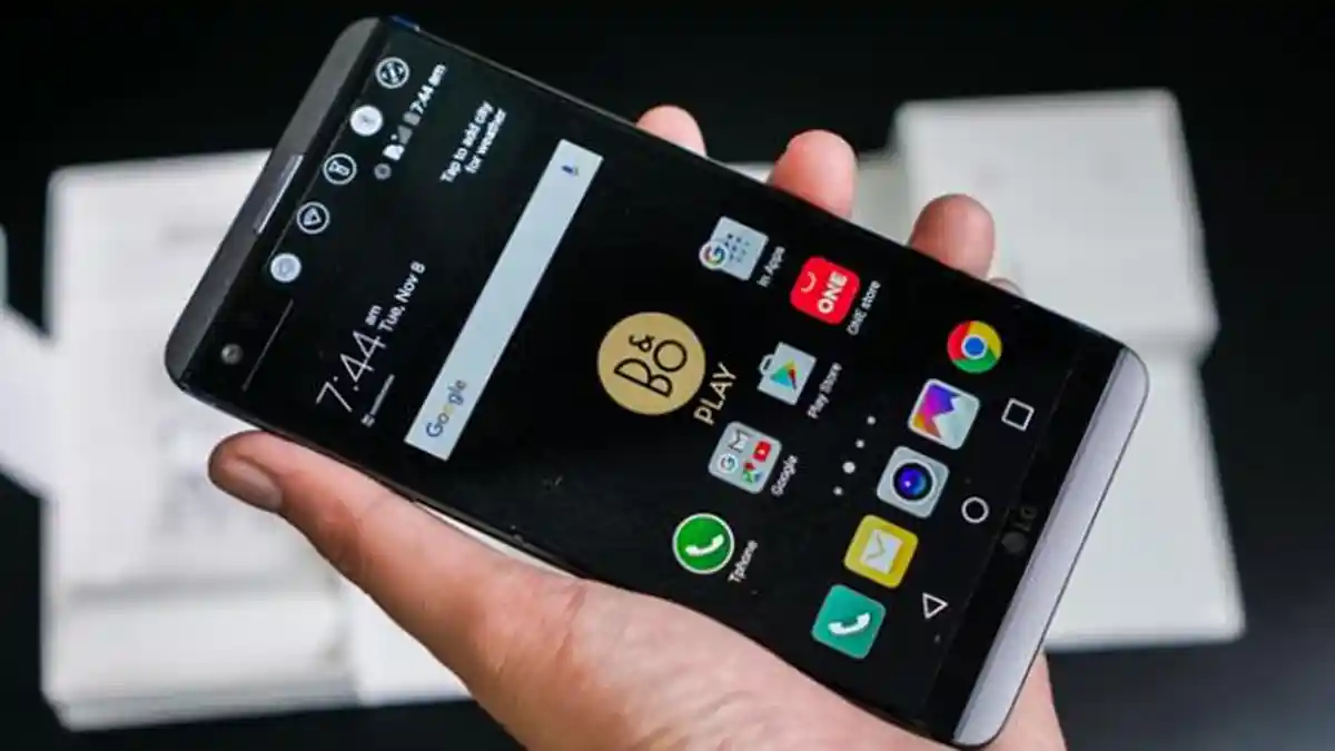 Smartphone LG Terbaru - Produksi Android V20 Nggak Anti-Air, Kenapa ya?