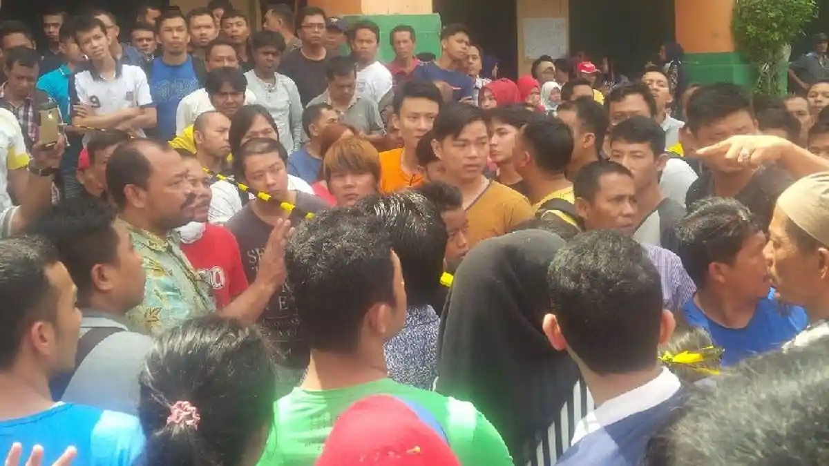 Pedagang di Plaza Sukaramai Protes Pengeloa Gedung