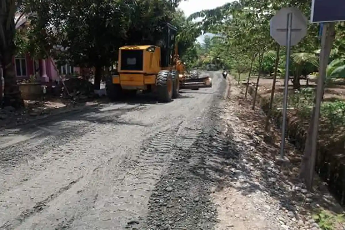 Hore, Jalan Berdebu di Belopa Kini Sudah Diaspal