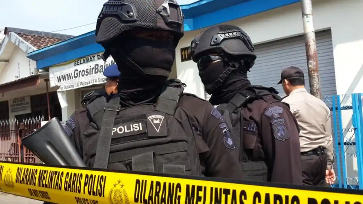 Hendak Ditangkap Densus 88, Satu Terduga Teroris Pilih Ledakkan Diri