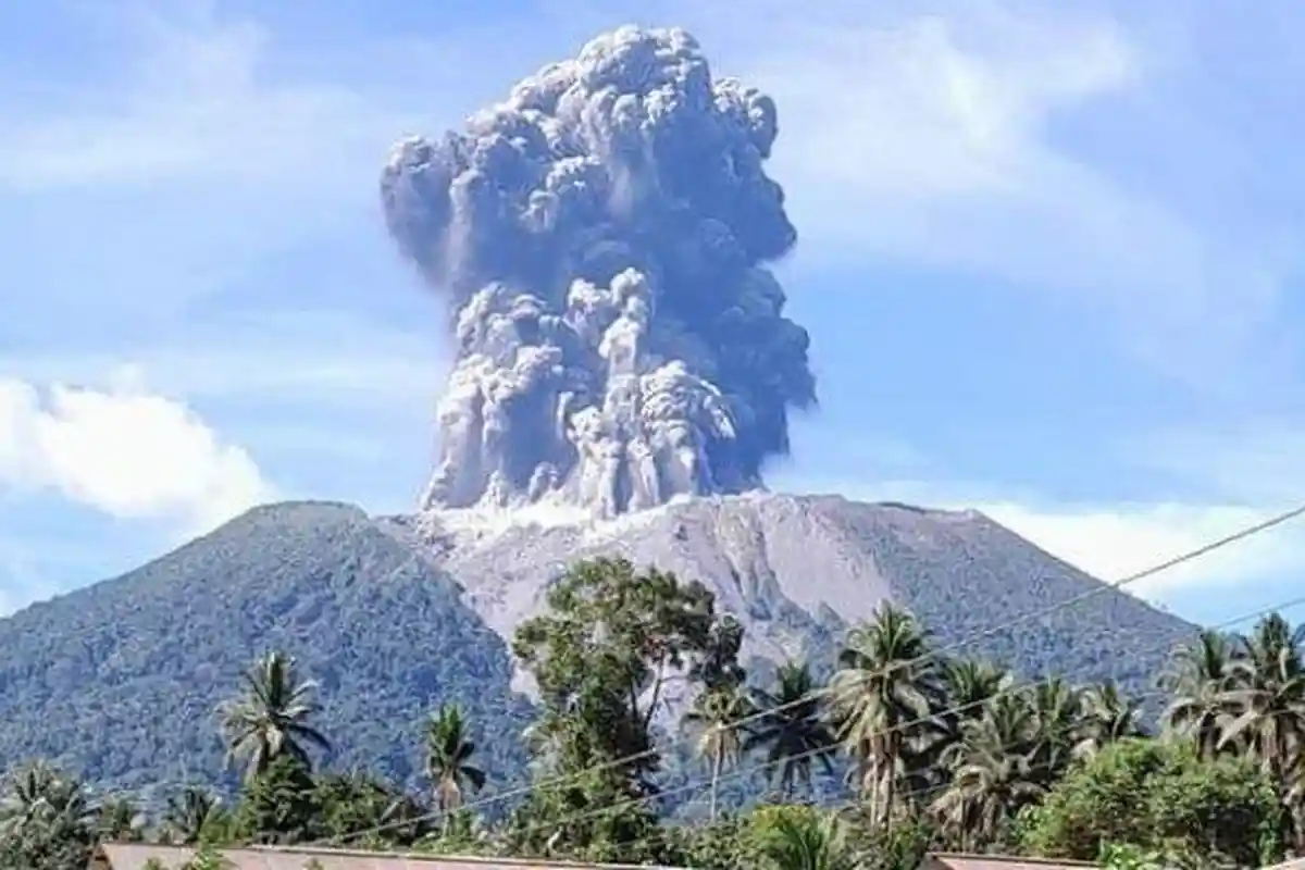 Ahli Vulkanologi ITB Beri Penjelasan Soal Erupsi Gunung Ibu Hingga Bahaya dan Langkah Mitigasinya