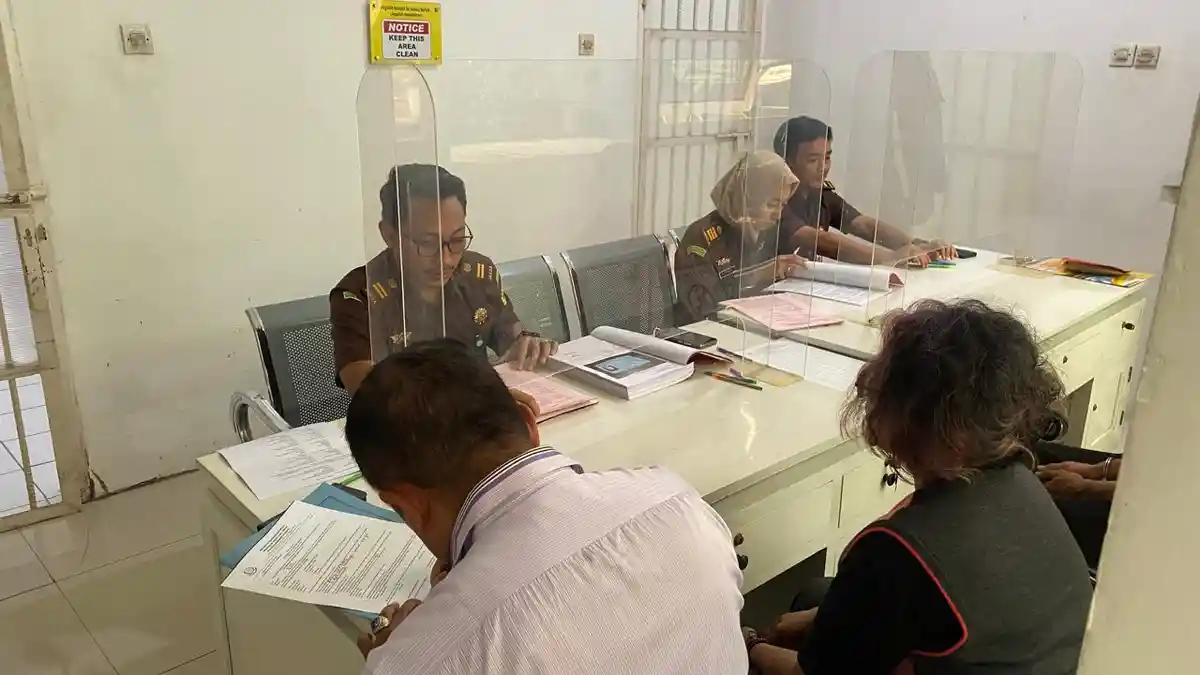 Kejari Nganjuk Tahan Tersangka Dugaan Kasus Penggelepan