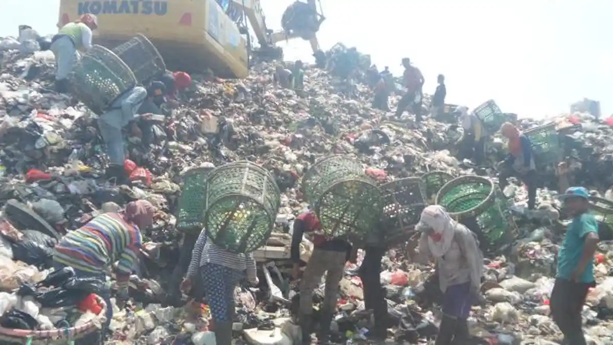 Seorang Pemulung Tewas Tertimbun Sampah di Bantargebang Bekasi
