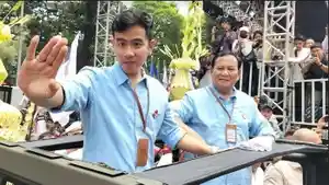 Beda-Respons-Jokowi-Prabowo-Subianto-dan-Luhut-Soal-Purnawirawan-TNI-Desak-Pemakzulan-Gibran.jpg