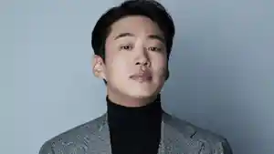 Tak-Hanya-Drakor-Terbaru-Chicken-Nugget-Ini-Drama-Korea-Dibintangi-Ahn-Jae-Hong-Reply-1988-LTNS.jpg