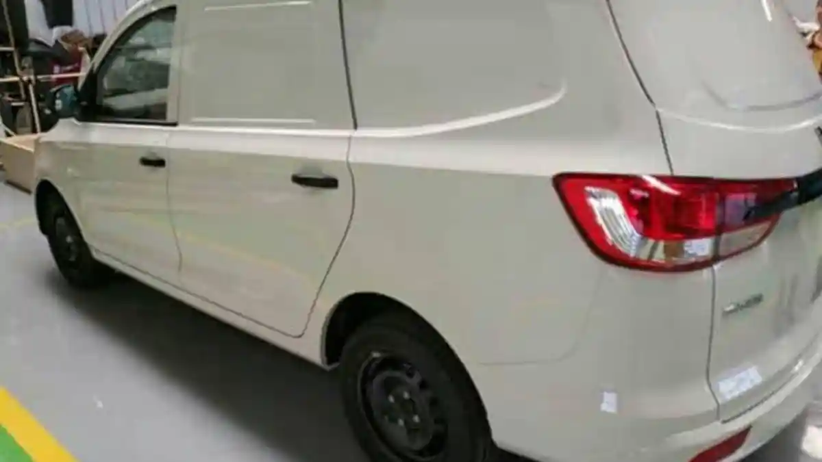 Diam-diam Wuling Motors Siap Pasarkan Confero 1.2 CC Varian Blind Van